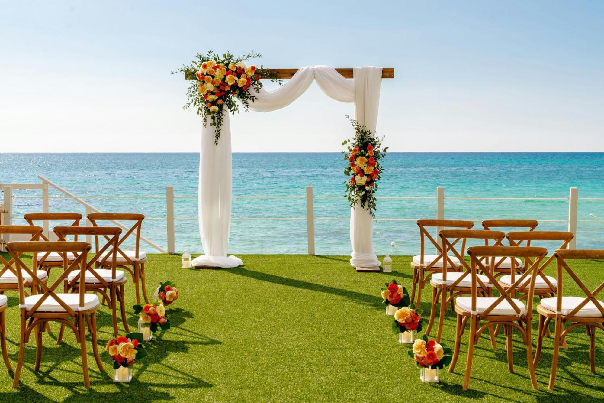 Grand Cayman Marriott Resort 4*